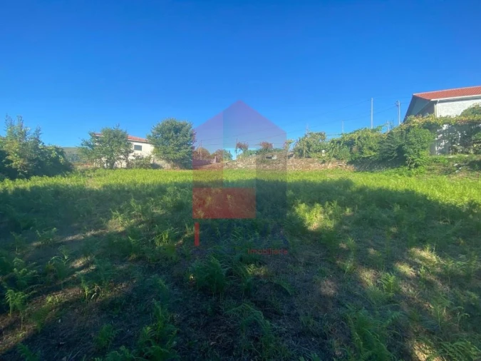 Terreno para Venda em Aboim da Nóbrega e Gondomar Foto 8