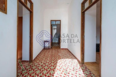 Moradia T3 para Venda em Faro (Sé e São Pedro)