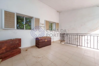 Moradia T3 para Venda em Faro (Sé e São Pedro)