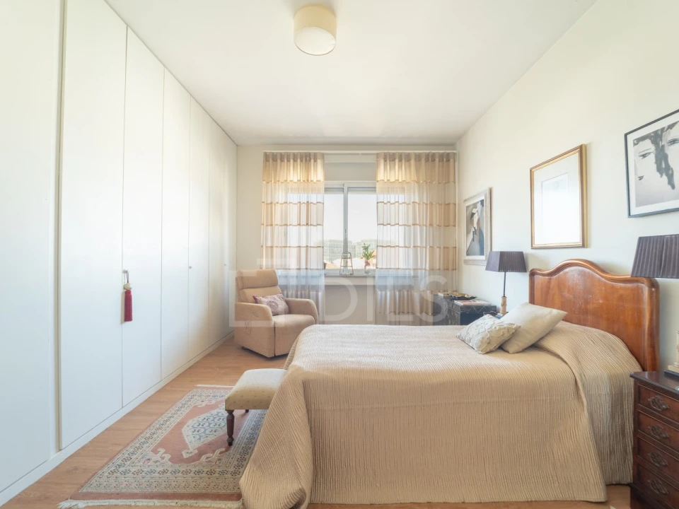 Apartamento T3 para Venda em Ramalde Foto 7