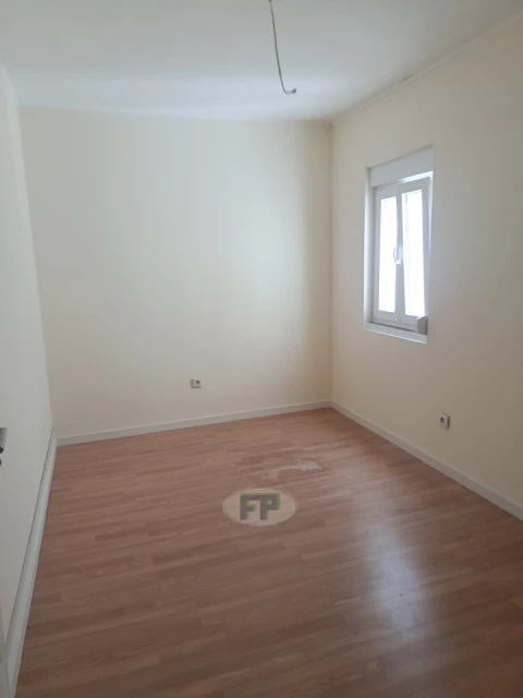 Apartamento T4 para Arrendamento em Avenidas Novas
