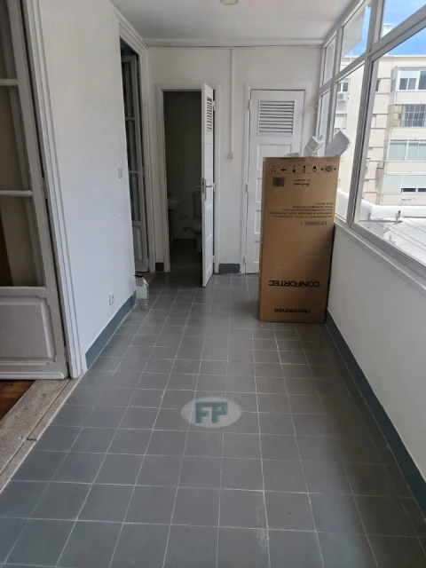 Apartamento T4 para Arrendamento em Avenidas Novas
