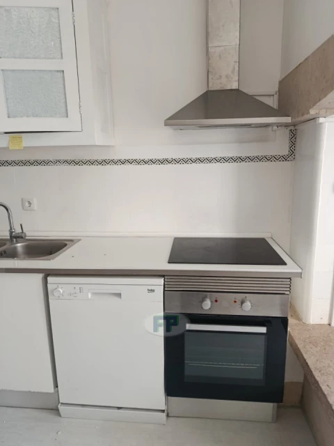 Apartamento T4 para Arrendamento em Avenidas Novas