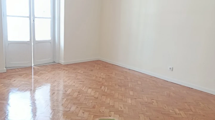 Apartamento T4 para Arrendamento em Avenidas Novas