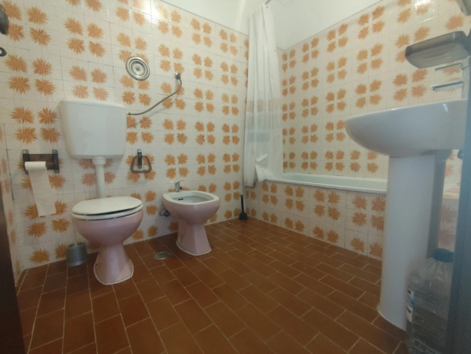Apartamento T2 para Venda em Benavente Foto 6