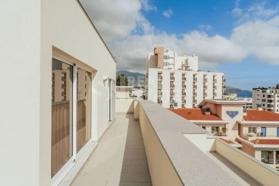 Apartamento T1 para Arrendamento em São Martinho