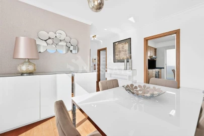 Apartamento T1 para Arrendamento em São Martinho