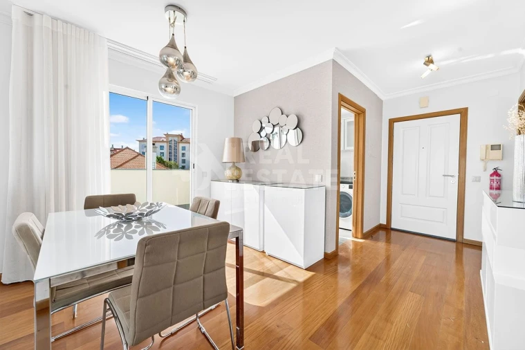 Apartamento T1 para Arrendamento em São Martinho Foto 6