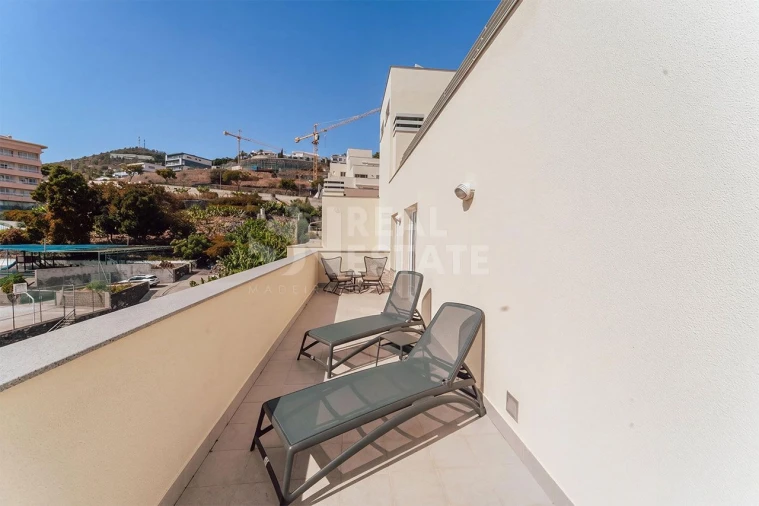 Apartamento T1 para Arrendamento em São Martinho Foto 24