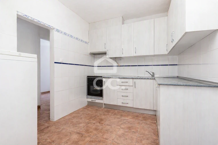 Moradia T3 para Venda em Canaviais Foto 4