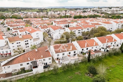 Negócio para Trespasse em Malagueira e Horta das Figueiras