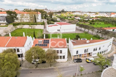 Negócio para Trespasse em Malagueira e Horta das Figueiras