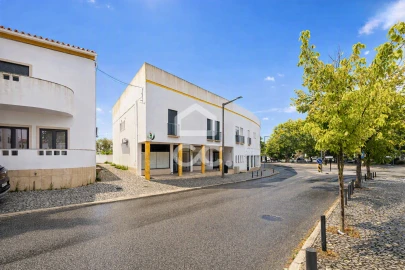 Negócio para Trespasse em Malagueira e Horta das Figueiras