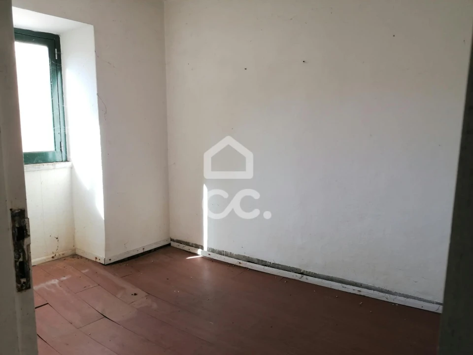 Moradia T2 para Venda em Santa Maria, São Pedro e Sobral da Lagoa Foto 11