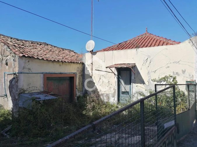 Moradia T2 para Venda em Santa Maria, São Pedro e Sobral da Lagoa Foto 2