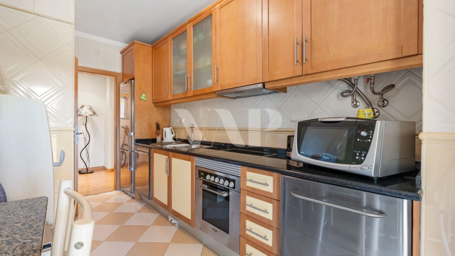 Apartamento T1 para Venda em Quarteira Foto 6