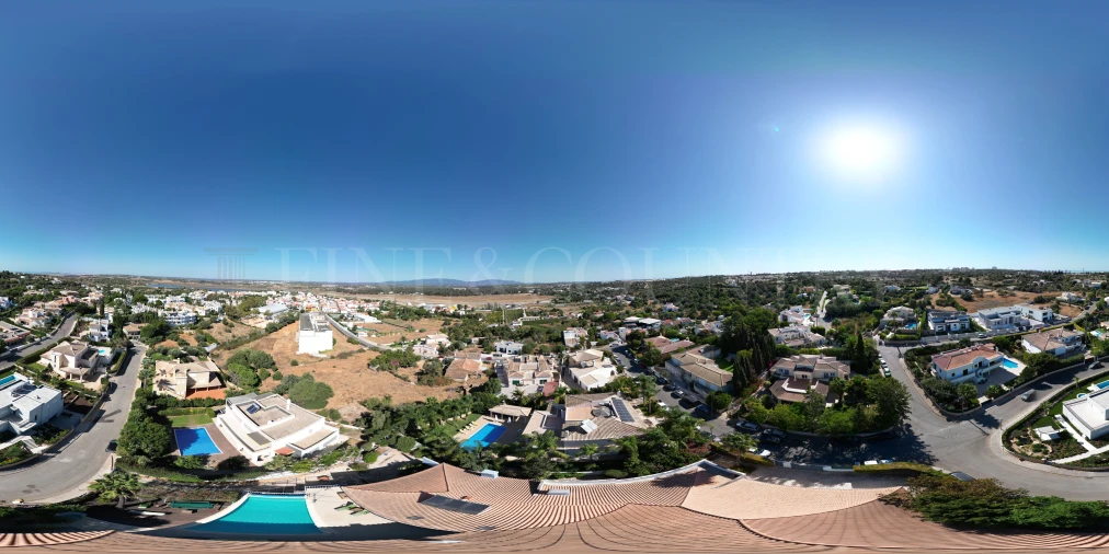 Moradia T4 para Venda em Alvor Foto 42
