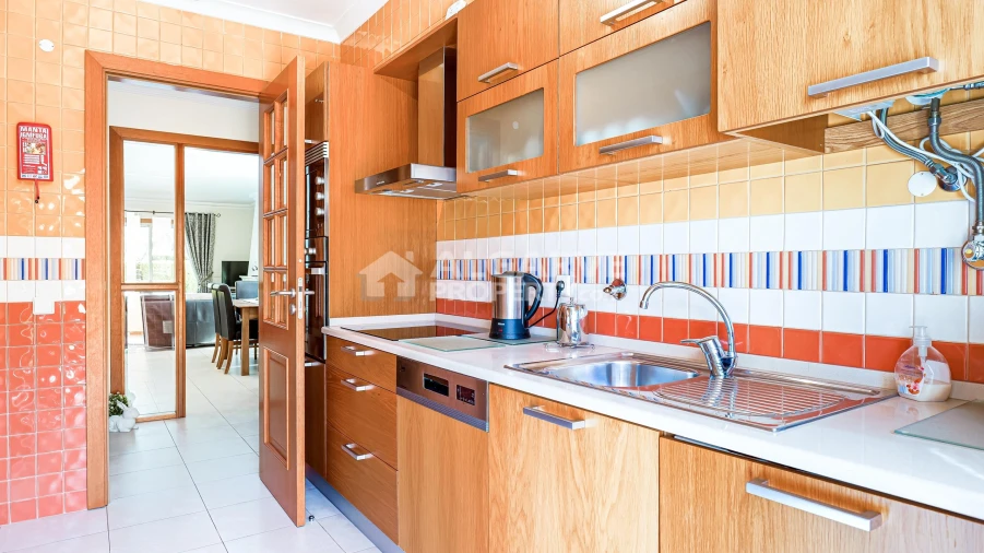 Apartamento T2 para Venda em Quarteira Foto 17