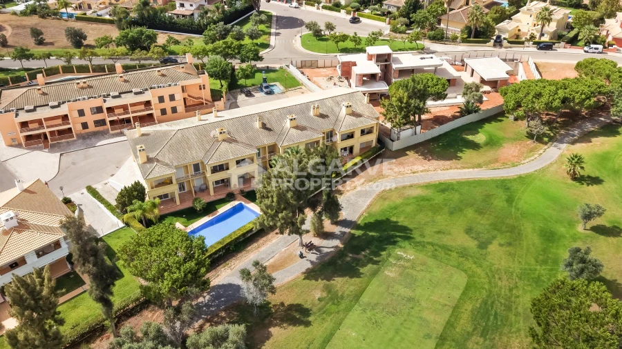 Apartamento T2 para Venda em Quarteira Foto 32