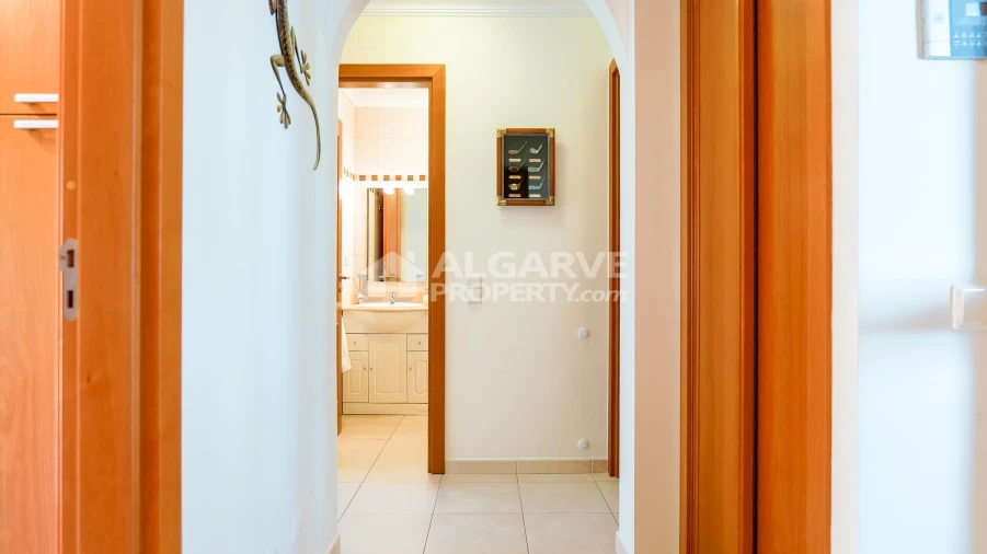Apartamento T2 para Venda em Quarteira Foto 20