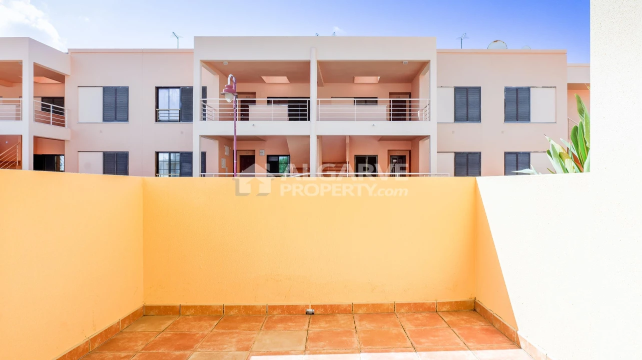 Apartamento T2 para Venda em Quarteira Foto 19