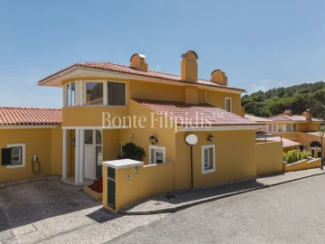 Moradia T4 para Venda em Agualva e Mira-Sintra