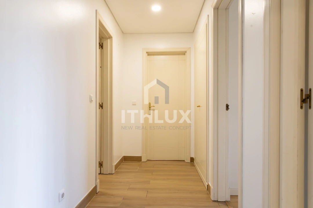Apartamento T3 para Venda em Campolide Foto 33