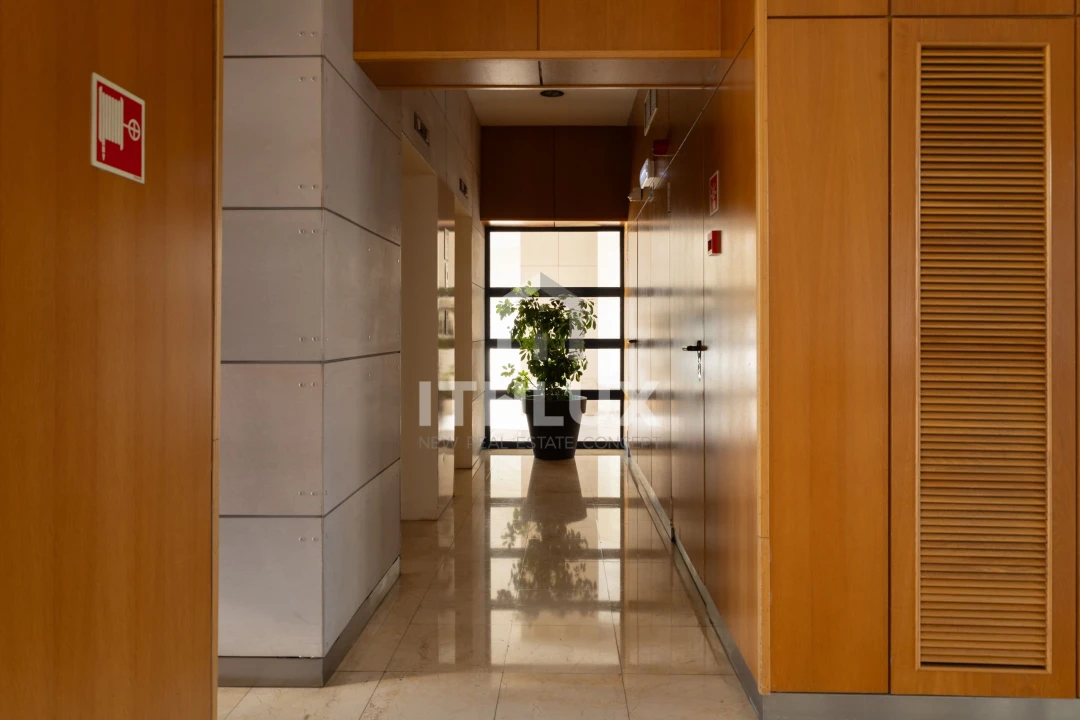 Apartamento T3 para Venda em Campolide Foto 4