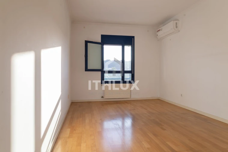 Apartamento T3 para Venda em Campolide Foto 52
