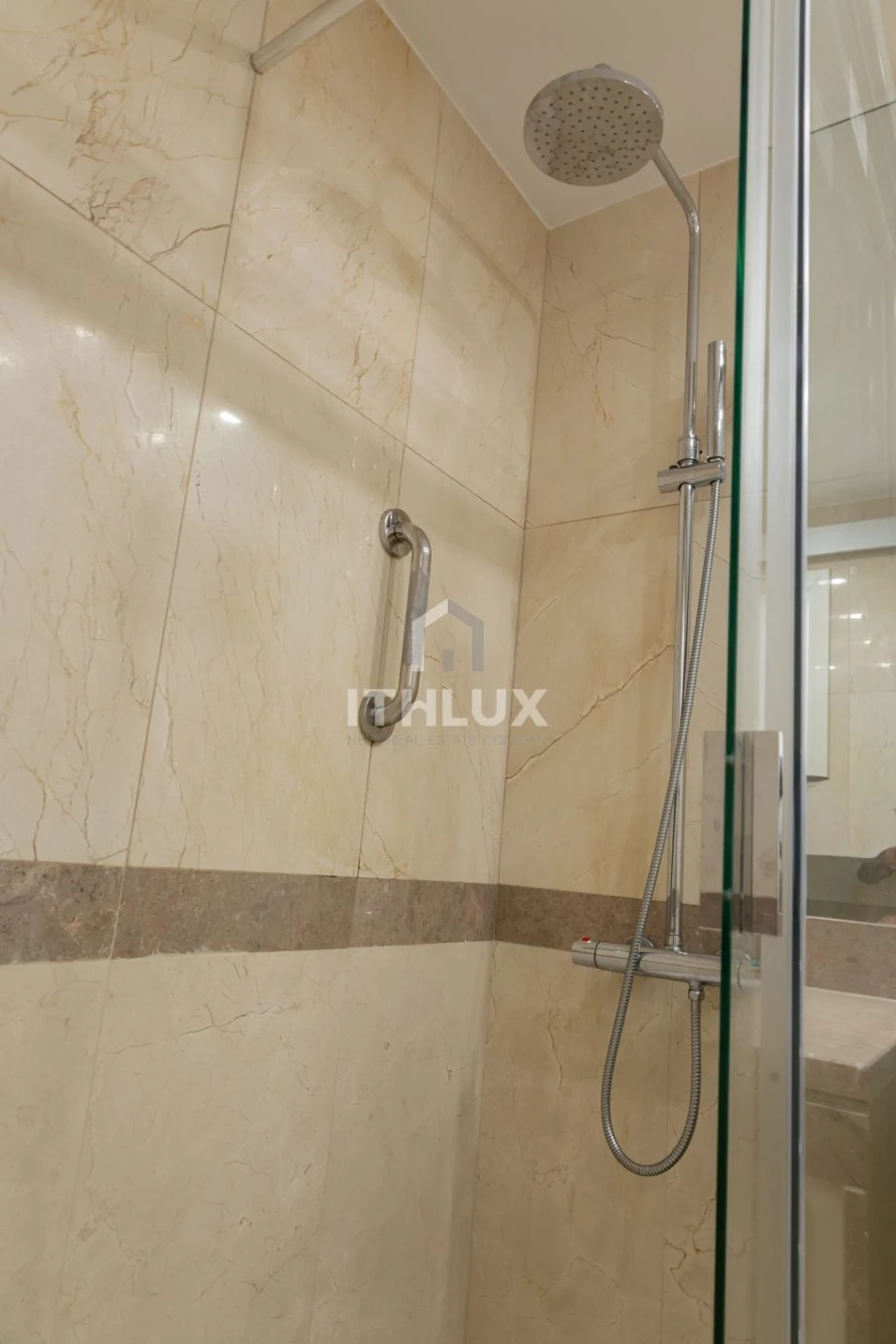 Apartamento T3 para Venda em Campolide Foto 57