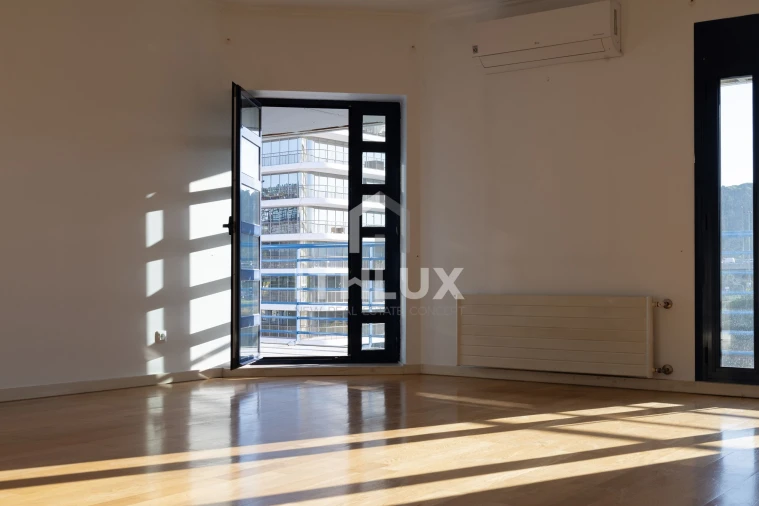 Apartamento T3 para Venda em Campolide Foto 22