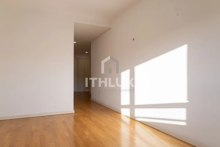 Apartamento T3 para Venda em Campolide Foto 53