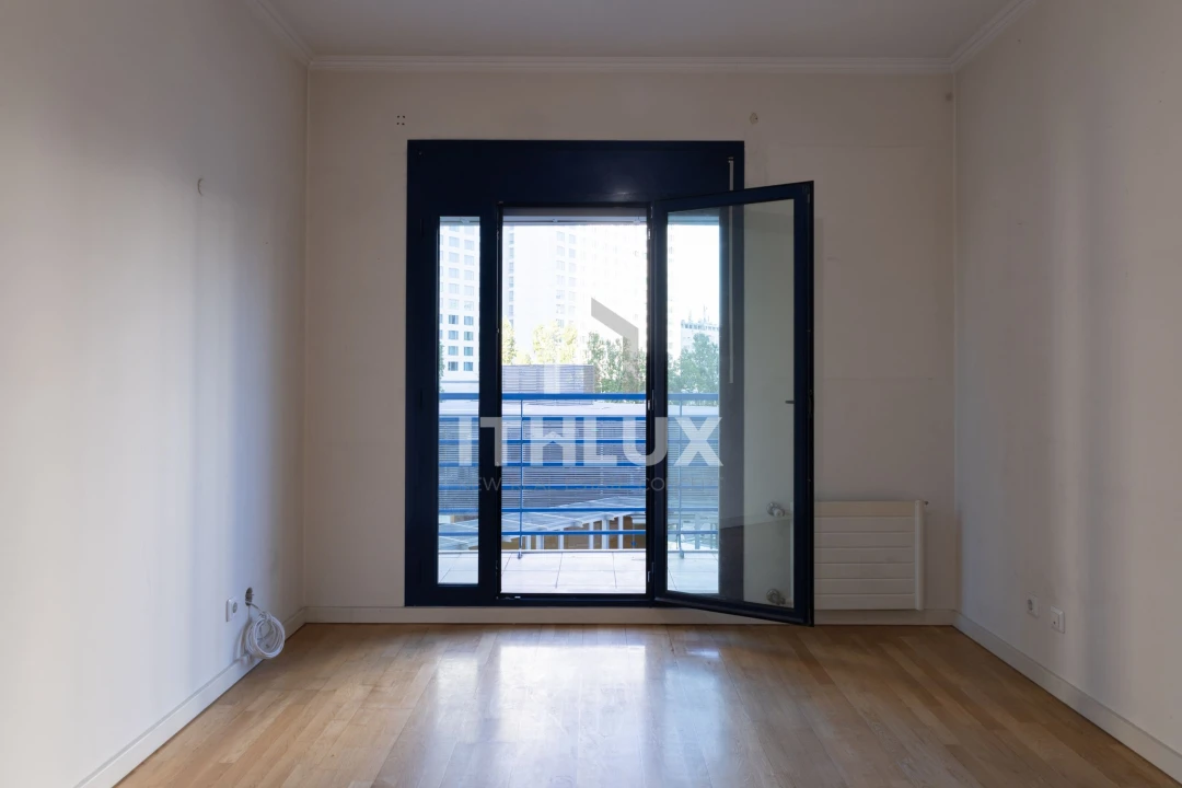 Apartamento T3 para Venda em Campolide Foto 27