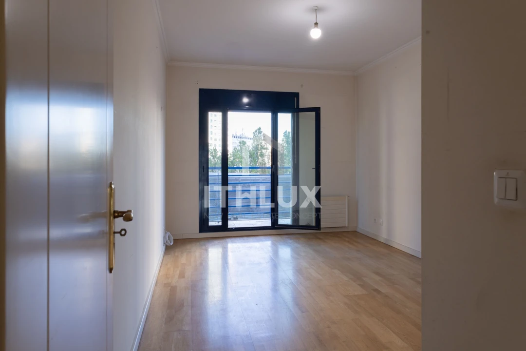 Apartamento T3 para Venda em Campolide Foto 26