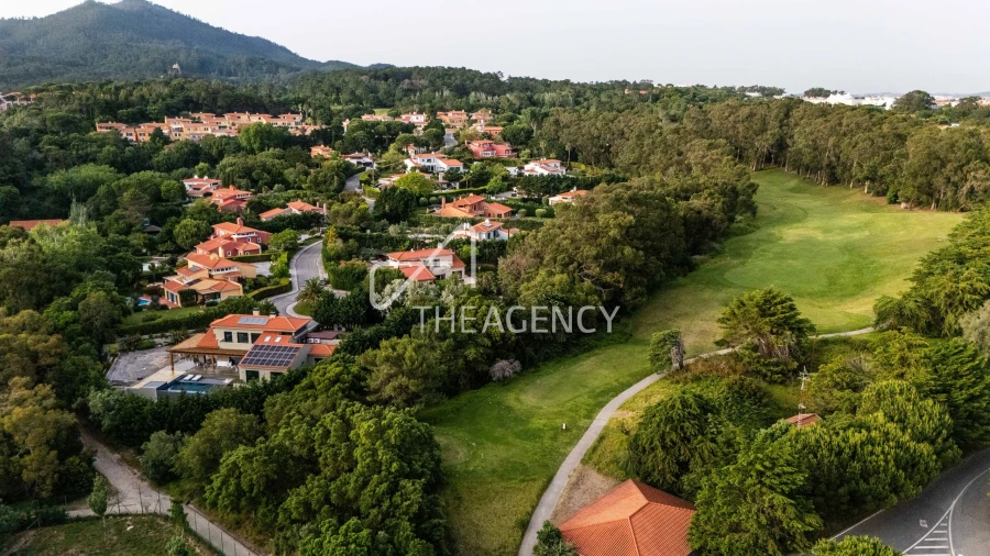 Moradia T5 para Venda em Agualva e Mira-Sintra Foto 55
