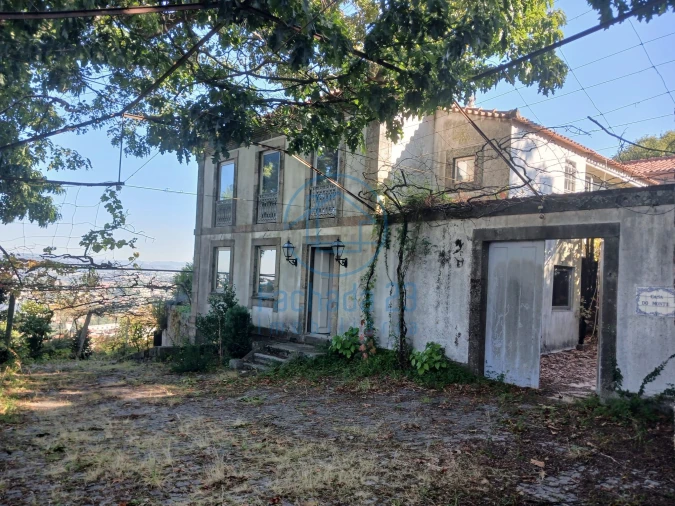 Moradia T5 para Venda em São Tomé de Negrelos Foto 2