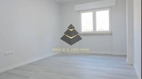 Apartamento T2 para Venda em Azeitão (São Lourenço e São Simão)