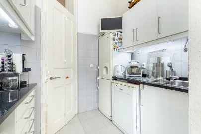 Apartamento T3 para Venda em Campo de Ourique