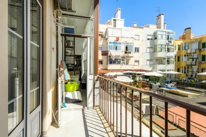 Apartamento T3 para Venda em Campo de Ourique