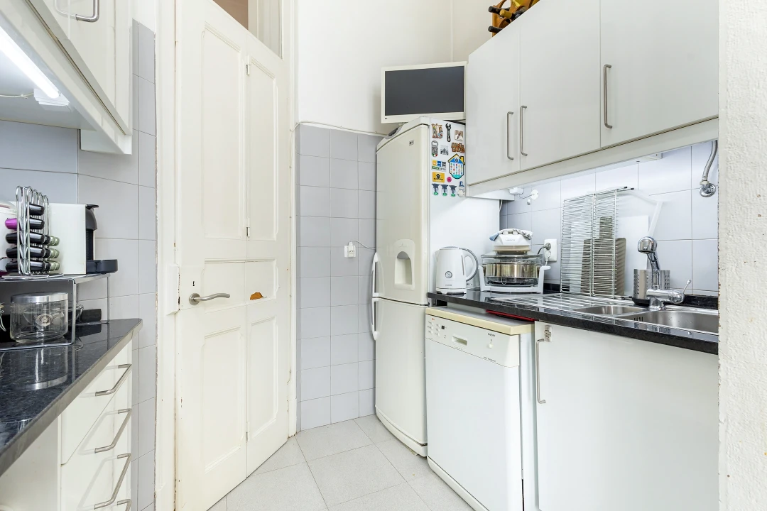 Apartamento T3 para Venda em Campo de Ourique Foto 10