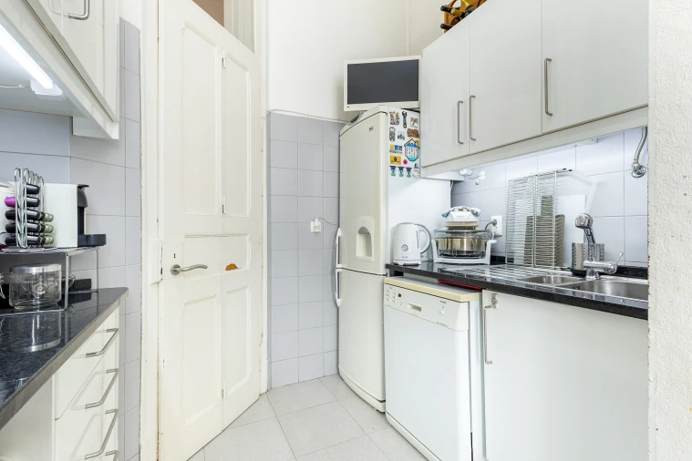 Apartamento T3 para Venda em Campo de Ourique Foto 10