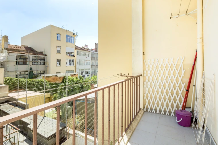 Apartamento T3 para Venda em Campo de Ourique Foto 23