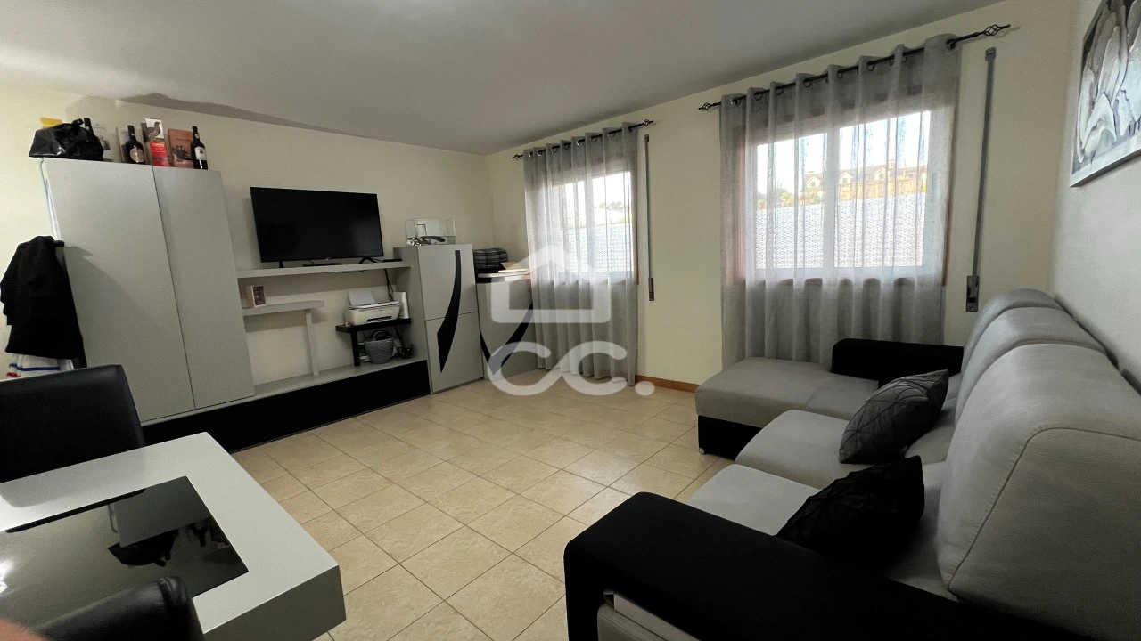 Apartamento T2 para Venda em Cernadelo e Lousada (São Miguel e Santa Margarida) Foto 1