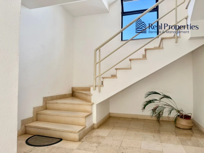 Apartamento T1 para Venda em Quarteira Foto 9