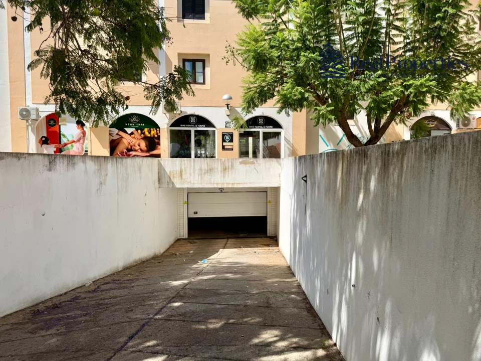Apartamento T1 para Venda em Quarteira Foto 10