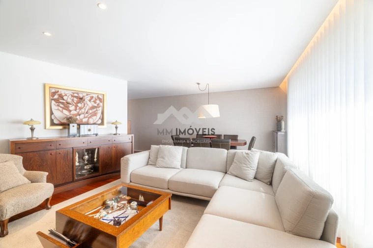 Apartamento T3 para Venda em Campanhã Foto 19
