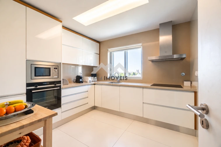 Apartamento T3 para Venda em Campanhã Foto 2