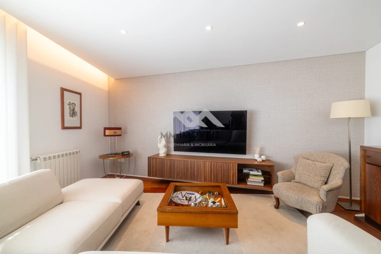 Apartamento T3 para Venda em Campanhã Foto 32