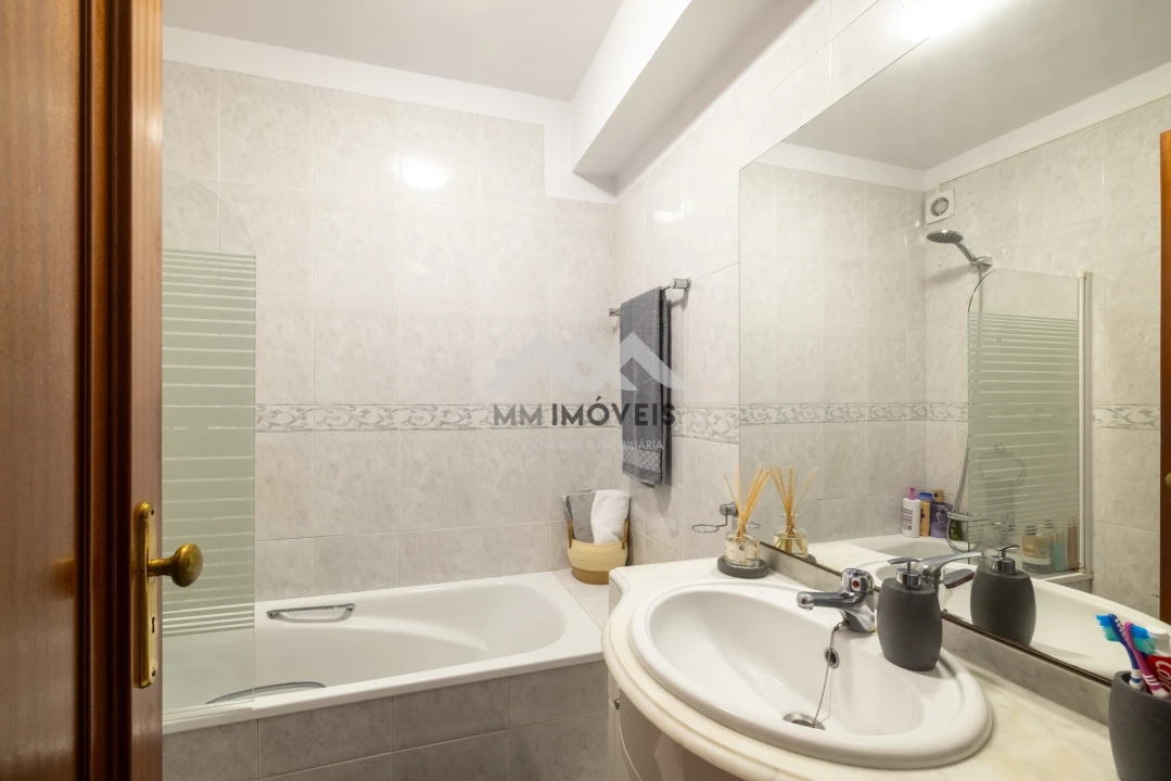 Apartamento T2 para Venda em Aldoar, Foz do Douro e Nevogilde Foto 18