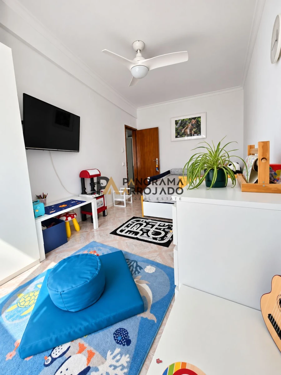 Apartamento T3 para Venda em Quinta do Conde Foto 32